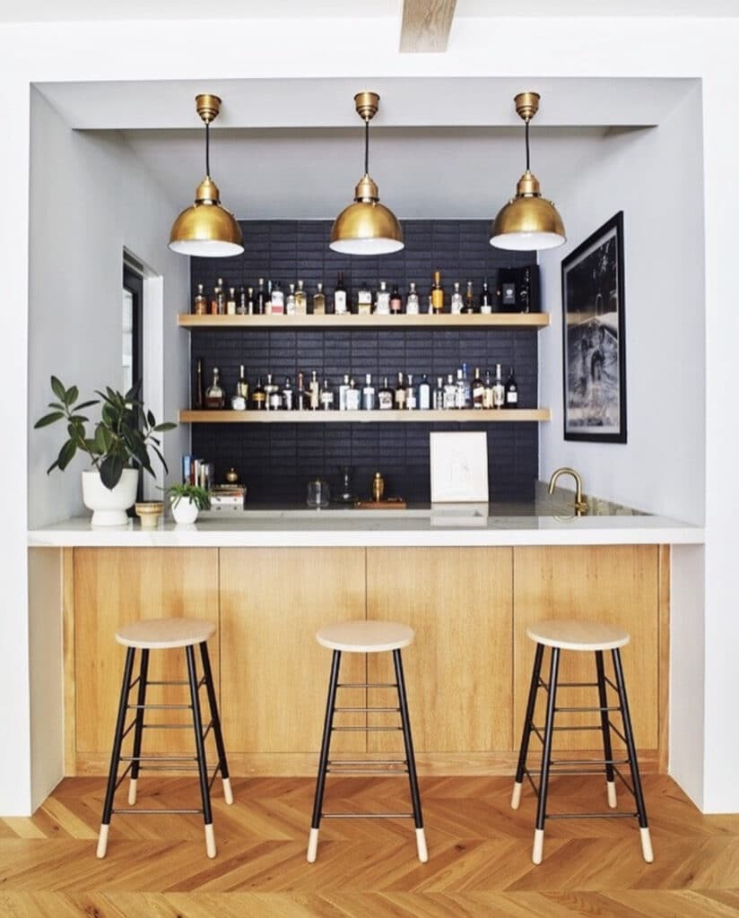 gold pendants bar