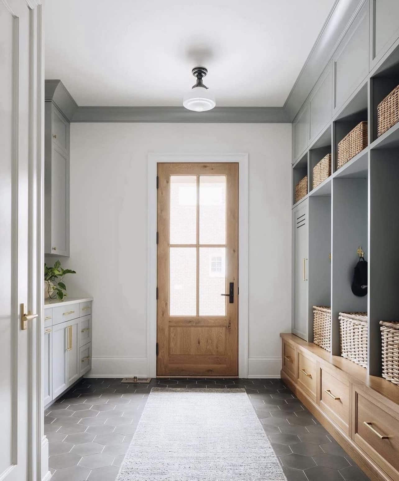 15 Best Mud room designs for a functional and beautiful space. Unique